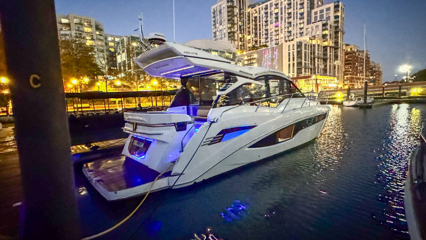 2021 Galeon 425 HTS private yacht charter Boston Massachusetts